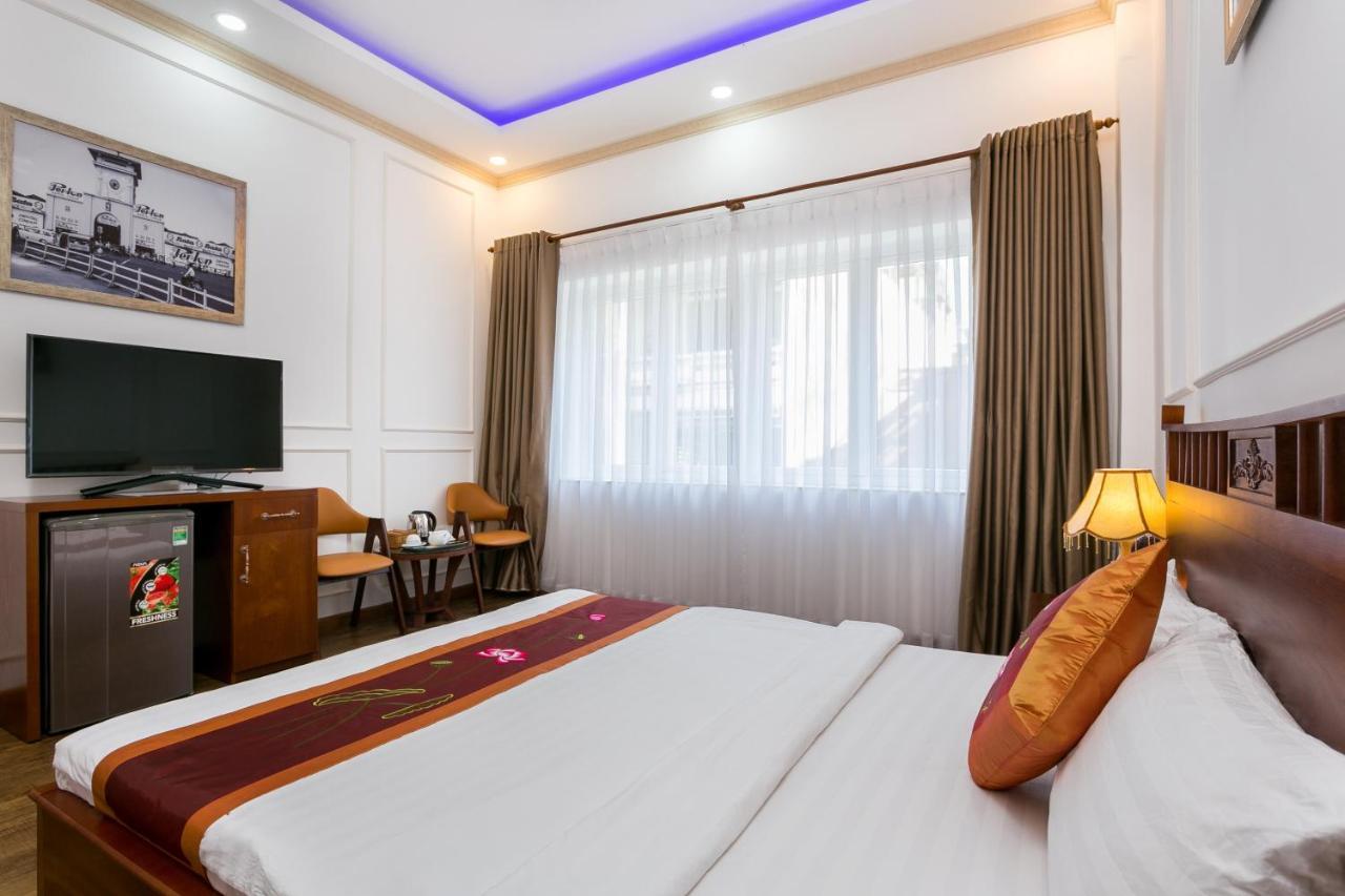 Indochine Ben Thanh Hotel & Apartments Хошимин Экстерьер фото